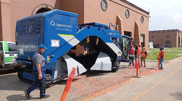 Entrega y Capacitación de la Máquina de Compostaje Backhus A50, Atotonilco el alto, México. | TerrionTech (anteriormente Asmetales) Entrega y Capacitación de la Máquina de Compostaje Backhus A50, Atotonilco el alto, México. | TerrionTech (anteriormente Asmetales)